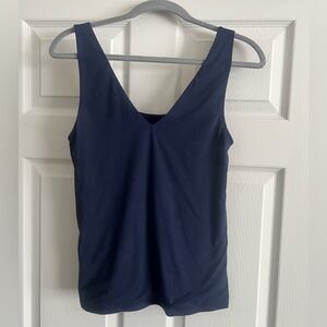 Women’s White House Black Market Navy Tank Medium